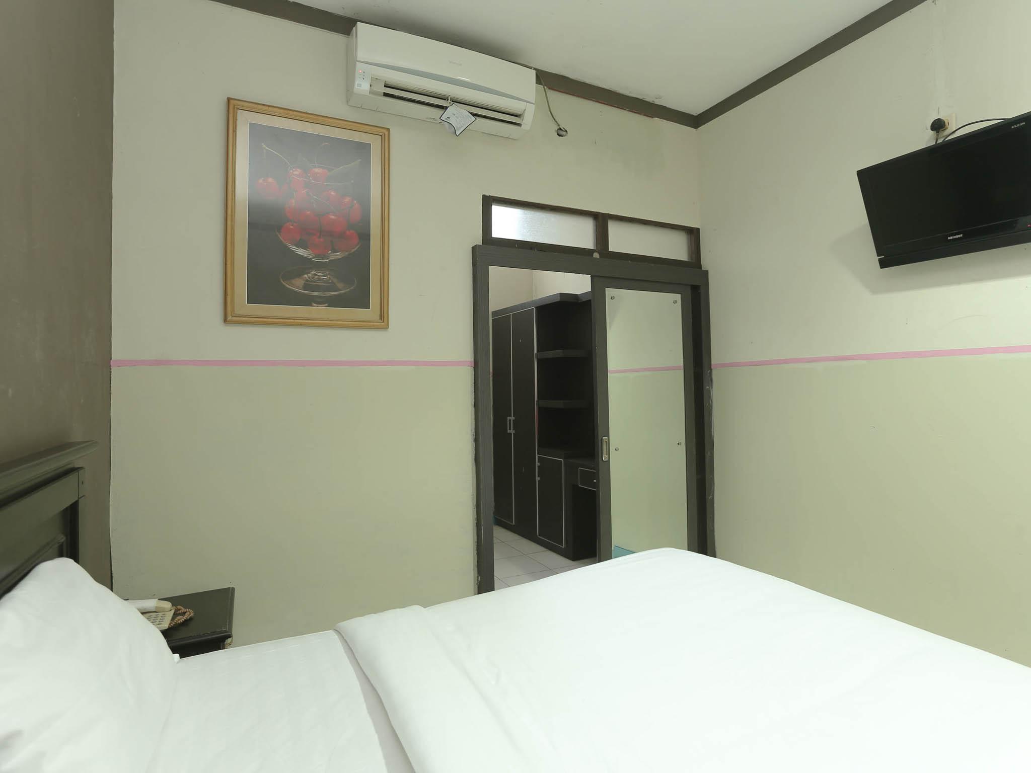 Urbanview Hotel Kharisma Banjarmasin Banjarmasin  Exterior foto