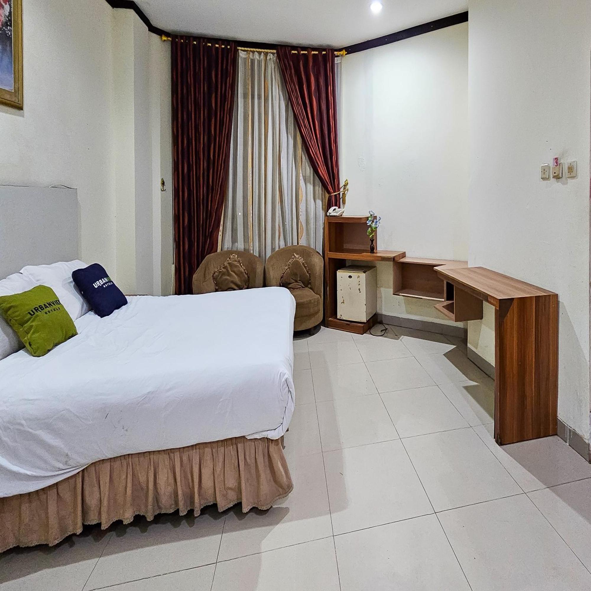 Urbanview Hotel Kharisma Banjarmasin Banjarmasin  Exterior foto