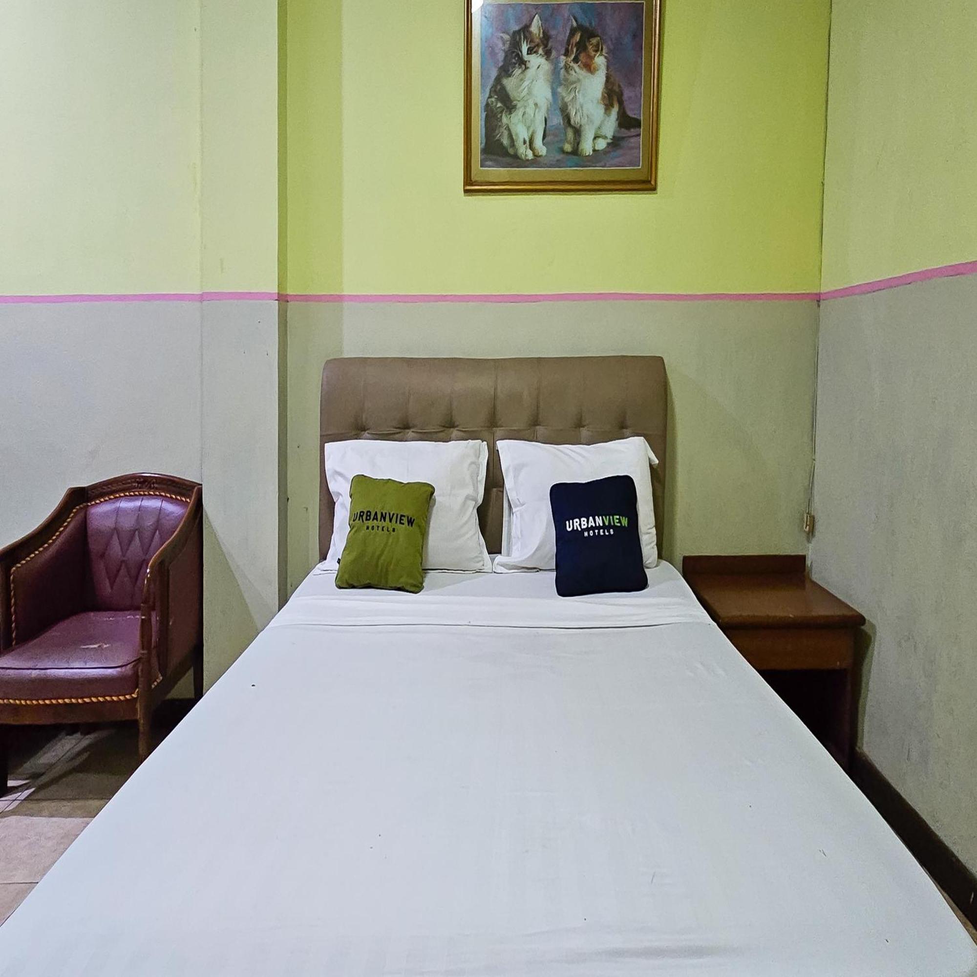 Urbanview Hotel Kharisma Banjarmasin Banjarmasin  Exterior foto
