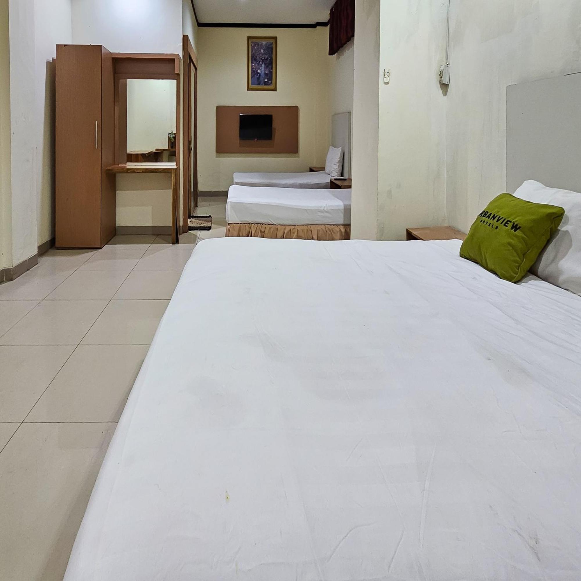 Urbanview Hotel Kharisma Banjarmasin Banjarmasin  Exterior foto