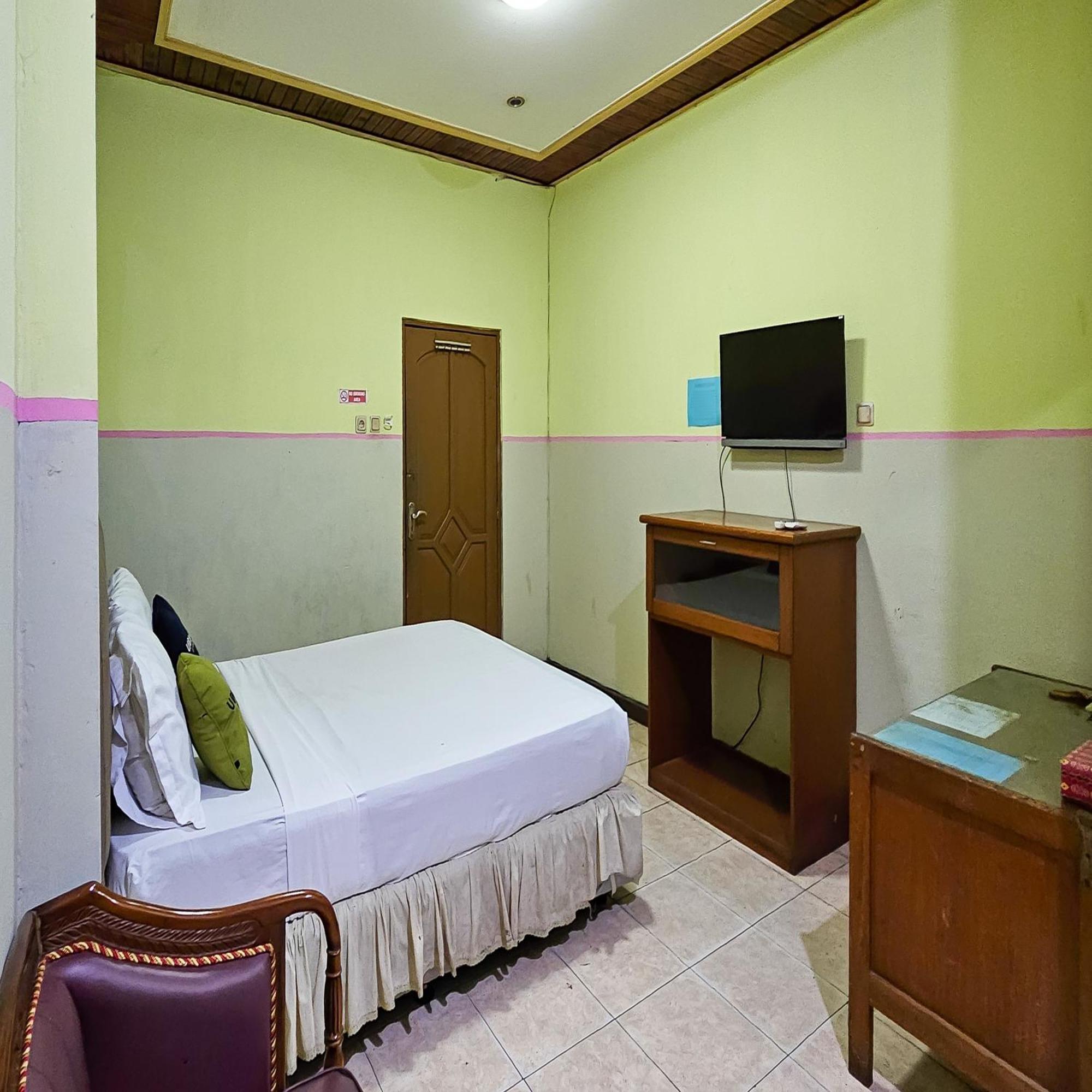 Urbanview Hotel Kharisma Banjarmasin Banjarmasin  Exterior foto